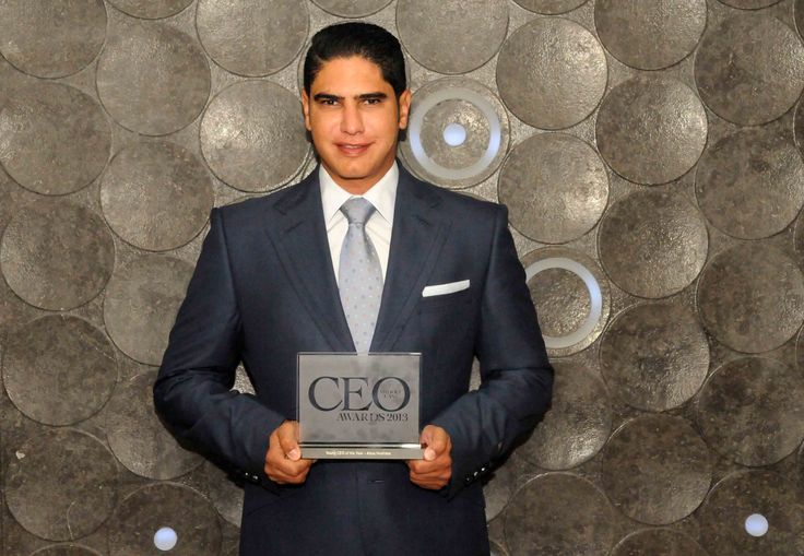 مصر: تكريم (أبو هشيمة) بالسعودية لرؤيته الاقتصادية فى مشروع الحلم