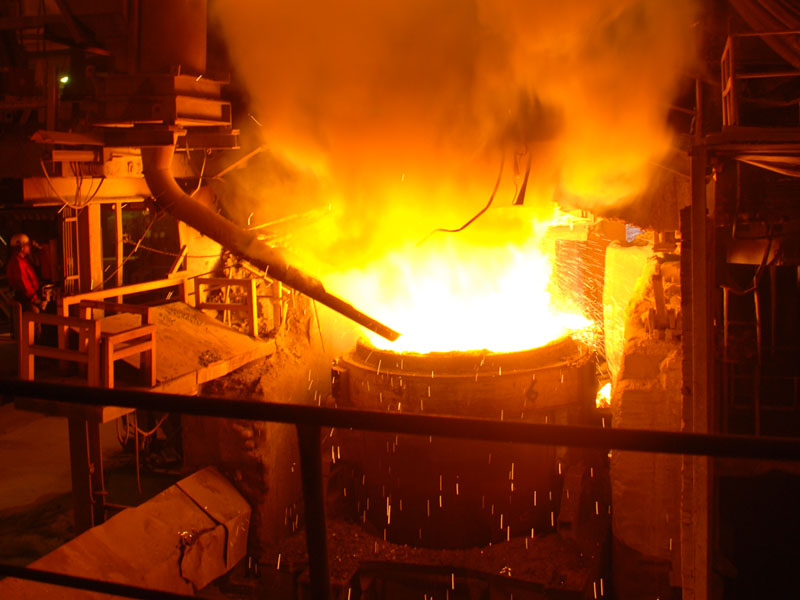 البحرين: بيع مصنع «يونيفرسال رولنغ»بالبحرين لأردنيين واتفاقية مع«إكس ستيل»الأميركيةلإنتاج حديد تسليح