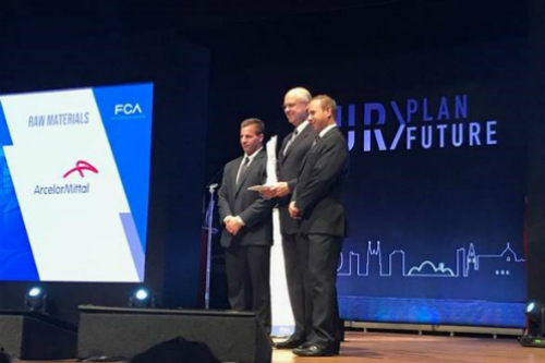 فاعليات: (آرسيلورميتال) تفوز بجائزة أفضل مورد للمواد الخام لعام 2018 من شركة فيات كرايسلر للسيارات