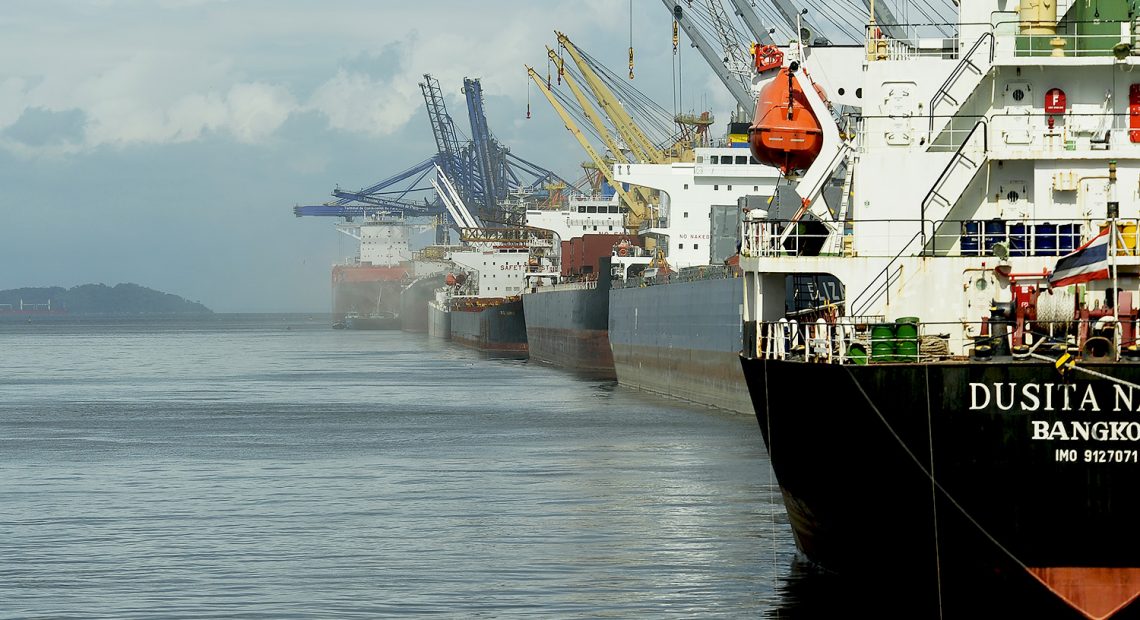 عالمية: استطلاع: الشركات الأمريكية تتأثر سلبيا بالرسوم الجمركية