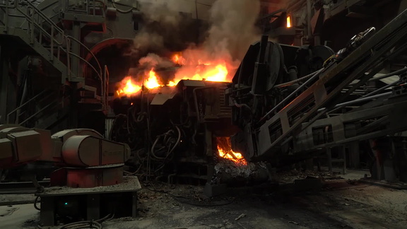 عالمية: الصين تتعهد بمواصلة خفض الطاقة الإنتاجية للفحم والصلب بشكل أكبر