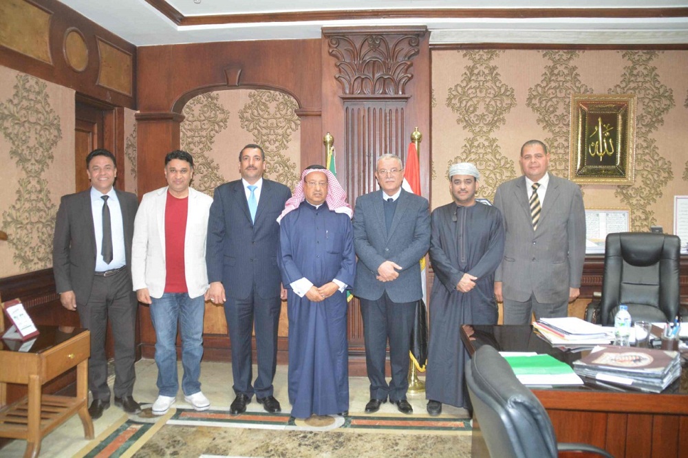 مصر : محافظ المنيا إنشاء مصنع للحديد والصلب في المنطقة الصناعية باستثمارات كويتية