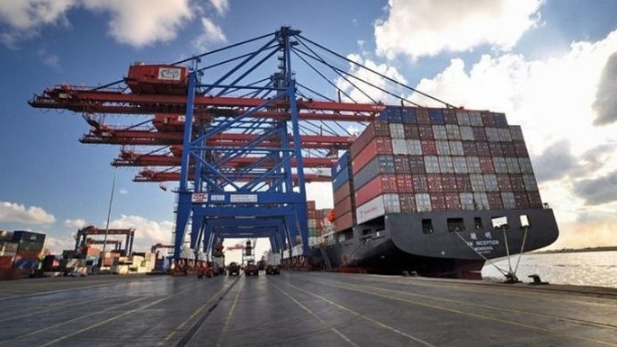 مصر: البنك المركزي: ارتفاع حجم تجارة مصر إلى47.7 مليار دولار