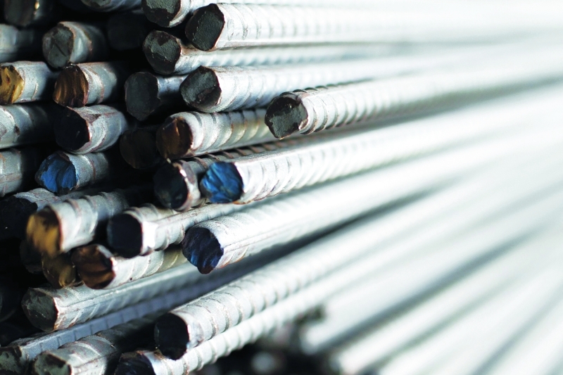 الامارات : 200 درهم زيادة في سعر طن الحديد