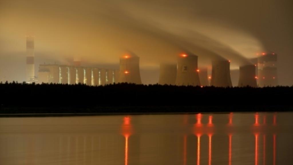 عالمية: بولندا تساعد شركات القطاع الصناعي على تحمل أرتفاع تكاليف انبعاثات ثاني أكسيد الكربون