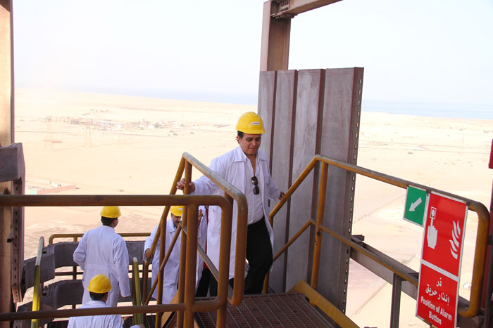 تقرير حول: زيارة "شبكة الحديد والصلب" لـ"عز السخنة" ثاني أضخم إنتاج في الحديد المختزل عالمياً