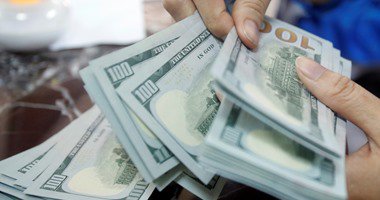 مصر : الدولار يسجل 888 قرشًا فى تعاملات الثلاثاء