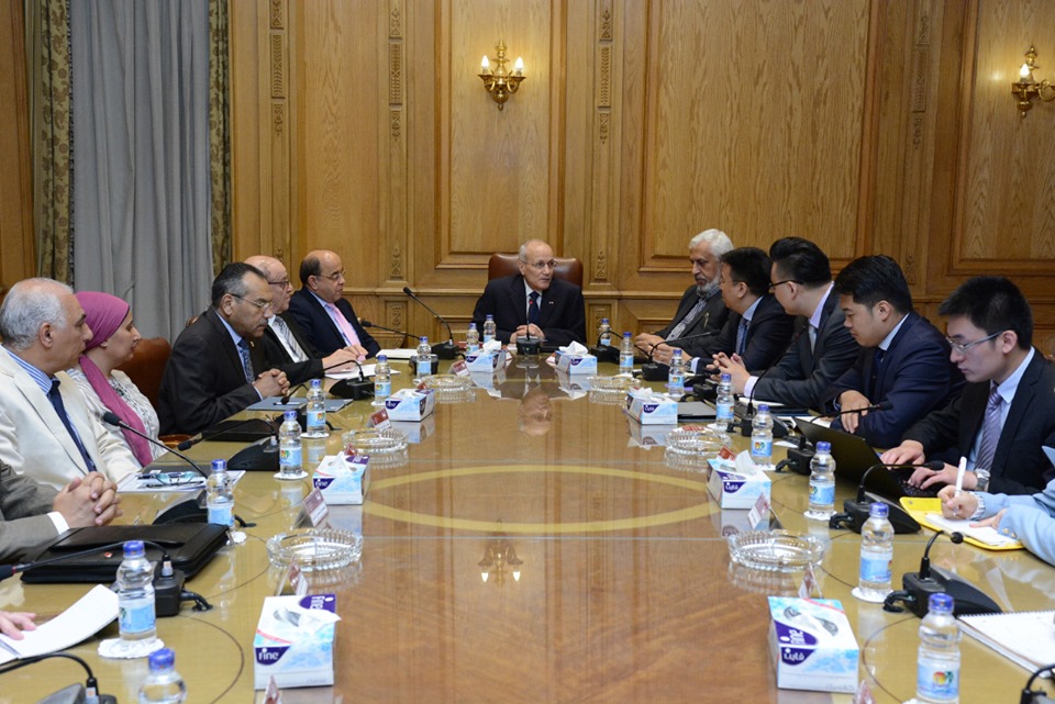 مصر: (الإنتاج الحربي) يتابع مع (فوتون) الصيني تصنيع المركبات الكهربائية