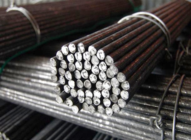 مصر: تراجع فى أسعار الحديد المبروم والأسمنت الحديدى لشهر ستمبر الماضي