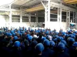 مصر: إضراب 5 عمال بشركة الحديد والصلب عن الطعام لليوم الثالث بسبب نقلهم تعسفياً