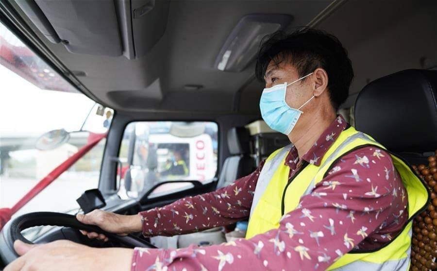 عالمية: شركة صينية تصدر أول شحناتها من 478 سيارة للشرق الأوسط بعد استئناف عملها وسط الوباء