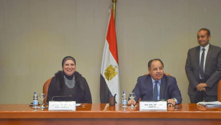مصر: المالية والصناعة: توقيع 41 اتفاقية تسوية للأعباء التصديرية المتأخرة