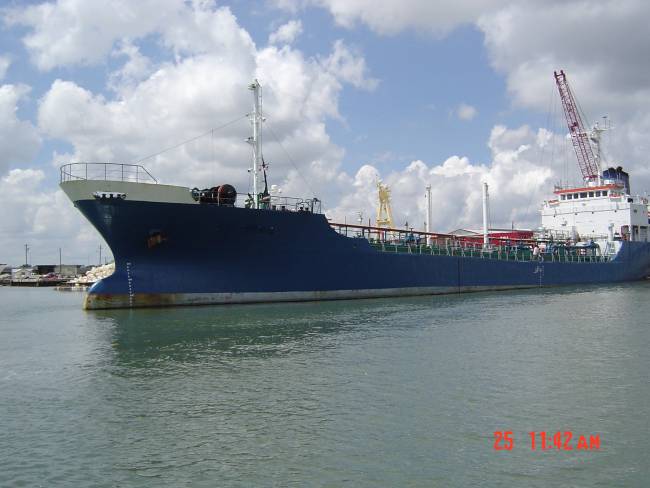 الامارات : مباحثات لبناء حوض جديد لتحطيم السفن لتوريد الخردة في الإمارت