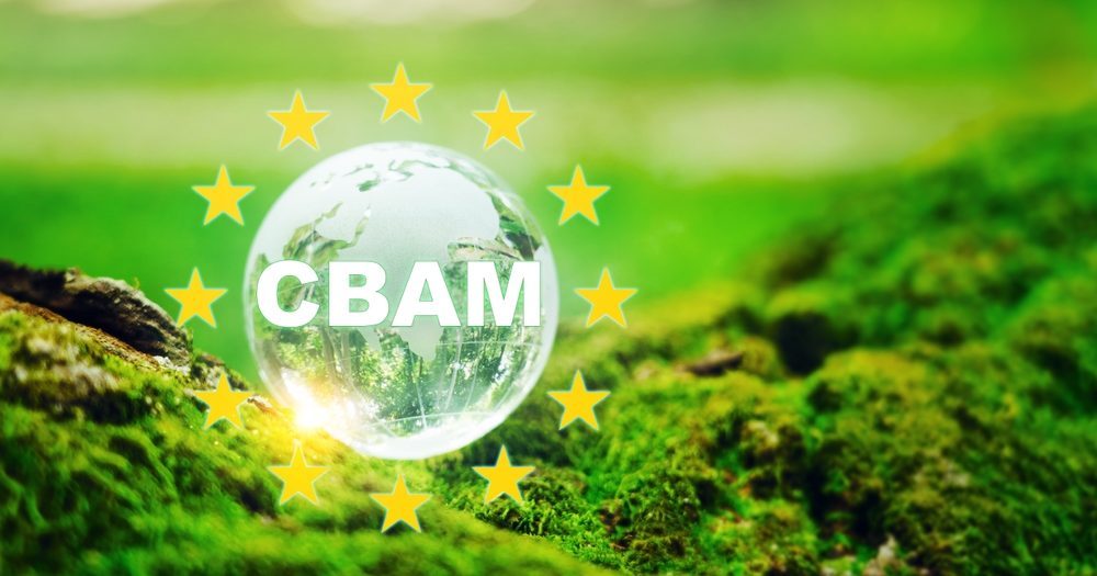 لجنة بالبرلمان الأوروبي تؤيد توسيع نطاق آلية تعديل حدود الكربون (CBAM)